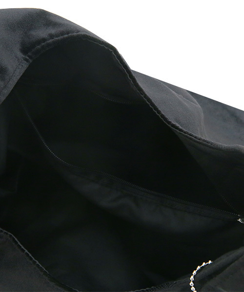 Luz Llena（ラズレナ）の「[2way]スターチャーム付きベロアマーケットバッグ（トートバッグ・レディース・ブラック/ネイビー/ワインレッド・ﾌﾘ-）」の11枚目の写真