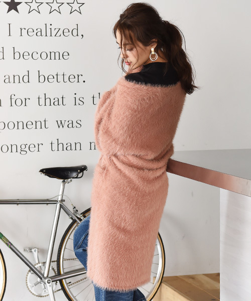 Luz Llena（ラズレナ）の「フェザーニットロングカーディガン（カーディガン/ボレロ・レディース・オフホワイト/グレー/スモークピンク・MEDIUM）」の8枚目の写真