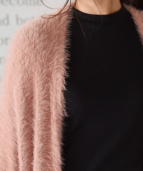 Luz Llena（ラズレナ）の「フェザーニットロングカーディガン（カーディガン/ボレロ・レディース・オフホワイト/グレー/スモークピンク・MEDIUM）」の14枚目の写真