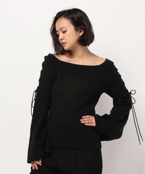 SLY（スライ）の「SHOULDER LACE MG TOPS（ニット/セーター・レディース・ブラック/オフホワイト/ダークグレー/オレンジ系その他・1/2）」の5枚目の写真