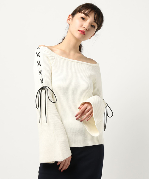 SLY（スライ）の「SHOULDER LACE MG TOPS（ニット/セーター・レディース・ブラック/オフホワイト/ダークグレー/オレンジ系その他・1/2）」の6枚目の写真