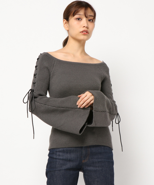 SLY（スライ）の「SHOULDER LACE MG TOPS（ニット/セーター・レディース・ブラック/オフホワイト/ダークグレー/オレンジ系その他・1/2）」の9枚目の写真
