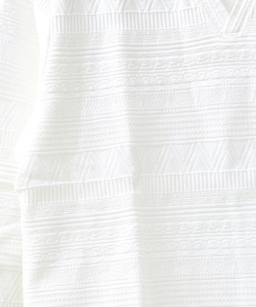 5351 POUR LES HOMMES(ゴーサンゴーイチプールオム)の「NativeリンクスVネックカットソー(Tシャツ/カットソー・メンズ・ホワイト/ブラック/レッド/カーキ・44/46/48)」の12枚目の写真