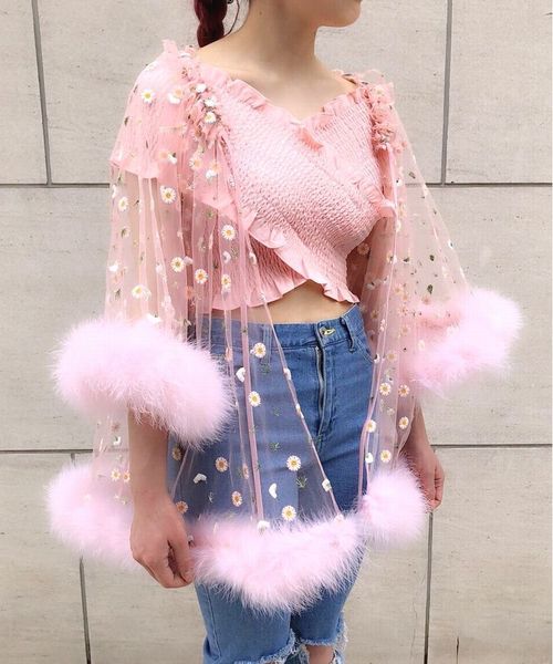 LILICIOUS(リリシャス)の「フェザーファーフラワーガウン(その他アウター)」|ピンク