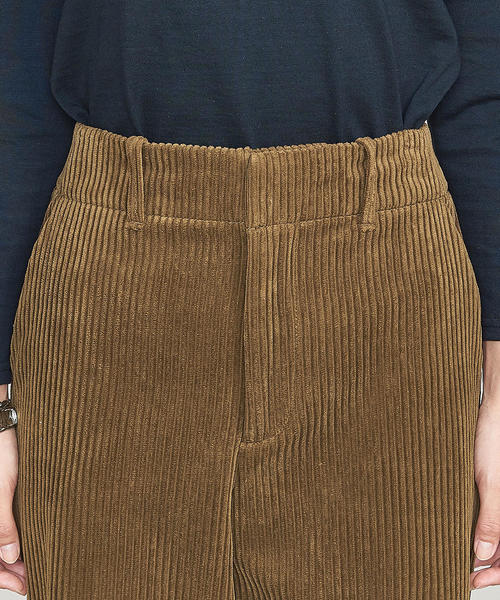 BEAUTY&YOUTH UNITED ARROWS（ビューティーアンドユースユナイテッドアローズ）の「BY∴ コーデュロイストレートパンツ ◆（その他パンツ・レディース・オフホワイト/オリーブ/ライトブルー・SMALL/MEDIUM）」の9枚目の写真