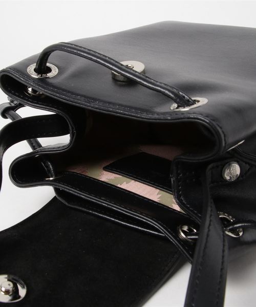 Vivienne Westwood(ヴィヴィアンウエストウッド)の「43020010/40525/MATILDA-BUCKET(ショルダーバッグ・レディース・ブラック・FREE)」の4枚目の写真