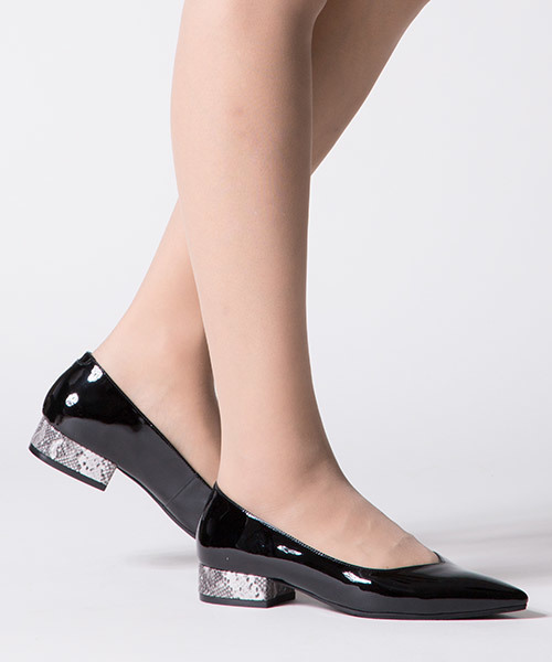 coca(ANDEX shoes product)(コカ)の「coca/ コカ ローヒール ポインテッドトゥ パンプス 119002(パンプス・レディース・ブラック/ホワイト/ベージュ/パープル・22.5cm/24.5cm/23.0cm/23.5cm/24.0cm/22cm)」の18枚目の写真