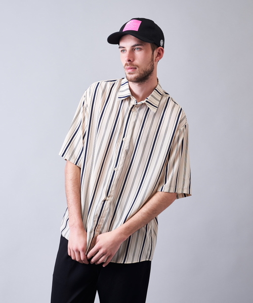 Luv maison（ラブメゾン）の「マルチストライプビッグシャツ（シャツ/ブラウス・メンズ・ホワイト/ブラック・M/L）」の3枚目の写真