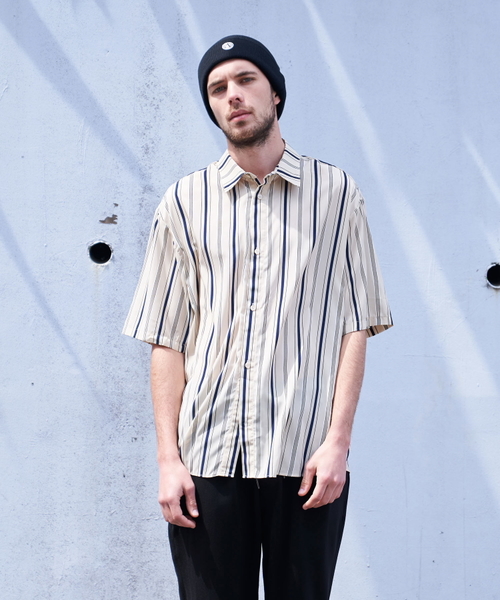 Luv maison（ラブメゾン）の「マルチストライプビッグシャツ（シャツ/ブラウス・メンズ・ホワイト/ブラック・M/L）」の5枚目の写真