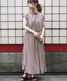 Tiptop ティップトップ の フリルハイネック消しプリーツノースリーブワンピース ワンピース Wear