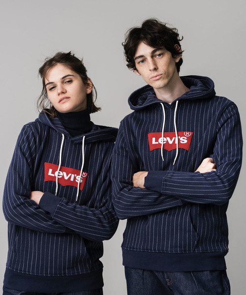 Levi S リーバイス の バットウィング フーディー Chalk Stripe Print Nigh パーカー Wear