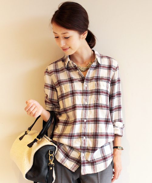 BEAUTY&YOUTH UNITED ARROWS(ビューティーアンドユースユナイテッドアローズ)の「BYBC ∵ネルチェックシャツ◆(シャツ/ブラウス・レディース・オフホワイト/ネイビー/レッド/その他1/その他2・SMALL/MEDIUM)」の2枚目の写真