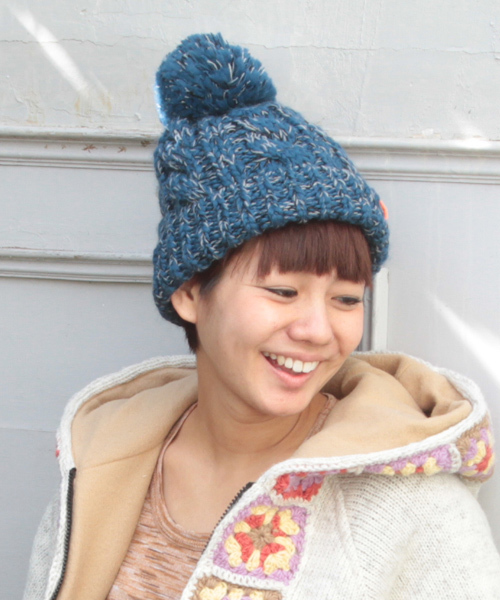 チチカカ(チチカカ)の「ペルーテープMIXニッティングキャップ(ニットキャップ/ビーニー・レディース・ブラック/カーキ/ネイビー/イエロー/レッド・FREE)」の4枚目の写真