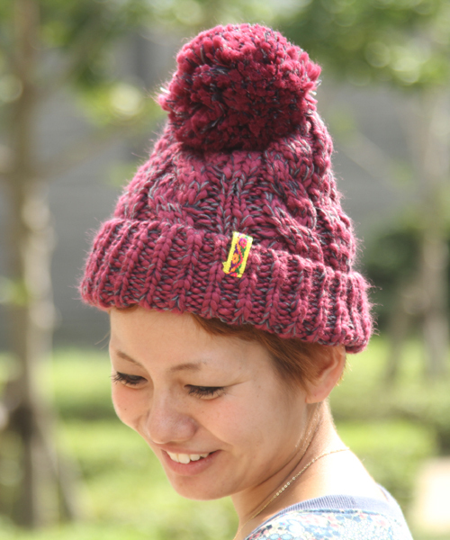 チチカカ(チチカカ)の「ペルーテープMIXニッティングキャップ(ニットキャップ/ビーニー・レディース・ブラック/カーキ/ネイビー/イエロー/レッド・FREE)」の5枚目の写真