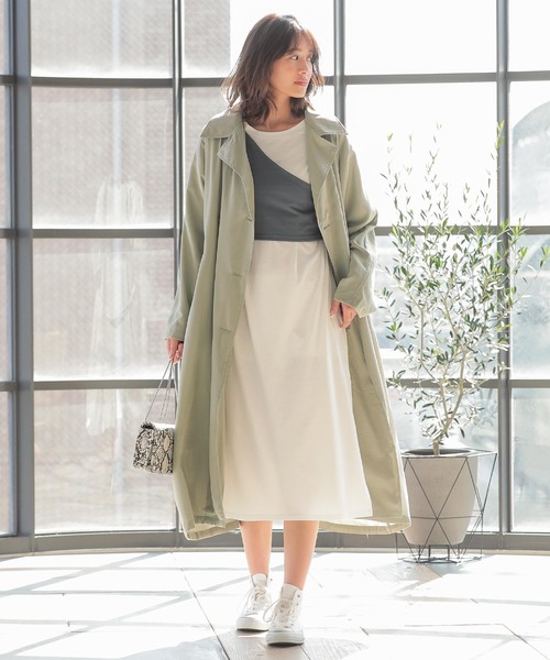 KOBE LETTUCE（コウベレタス）の「シャイニーツイルトレンチコート（トレンチコート・レディース・ベージュ/カーキ/ブルー/アイボリー・FREE）」の4枚目の写真