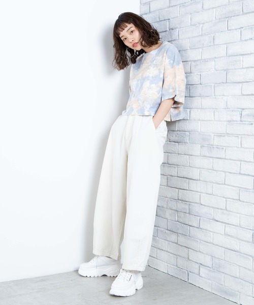 WEGO（ウィゴー）の「WEGO/タイダイワイドショートTシャツ（Tシャツ/カットソー・レディース・ピンク/パープル/ブルー・FREE）」の4枚目の写真