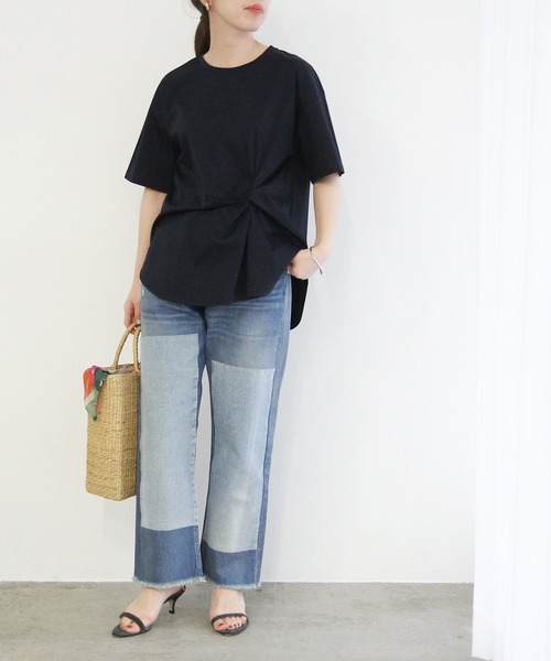 ADAM ET ROPE'(アダムエロペ)の「【一部店舗限定】ねじりBIGTシャツ(Tシャツ/カットソー・レディース・オフホワイト/キャメル/ネイビー/マスタード・FREE)」の10枚目の写真