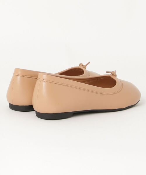 LibertyDoll(リバティードール)の「Liberty Doll / 足袋パンプス/タビバレエ(1131) フラットシューズ(バレエシューズ・レディース・ホワイト/ブラック/ダークブラウン/シルバー/キャメル/ブラック系その他/グレイッシュベージュ/ブラック系その他2/アイボリー/ライトブルー/ブラウン/グリーン/ライトグリーン/ベージュ/レッド/ゴールド・LL/M/L/S/4L/3L)」の17枚目の写真