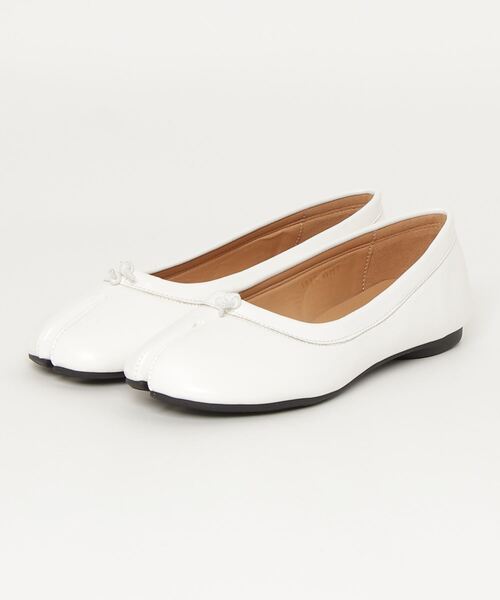 LibertyDoll(リバティードール)の「Liberty Doll / 足袋パンプス/タビバレエ(1131) フラットシューズ(バレエシューズ・レディース・ホワイト/ブラック/ダークブラウン/シルバー/キャメル/ブラック系その他/グレイッシュベージュ/ブラック系その他2/アイボリー/ライトブルー/ブラウン/グリーン/ライトグリーン/ベージュ/レッド/ゴールド・LL/M/L/S/4L/3L)」の19枚目の写真