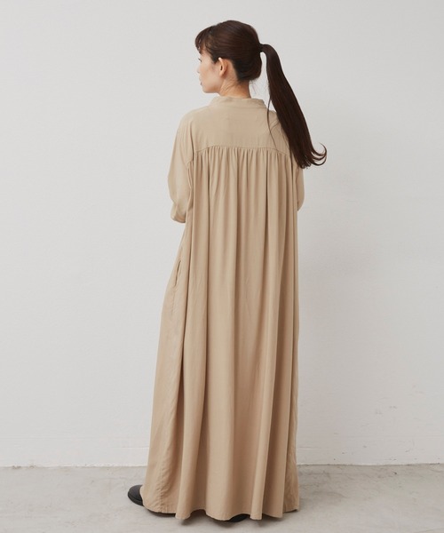 Libra Cue(リブラ キュー)の「2020AW / バンドカラーロングスリーブシャツワンピース(ワンピース・レディース・ブラック/ベージュ/ネイビー・FREE)」の15枚目の写真