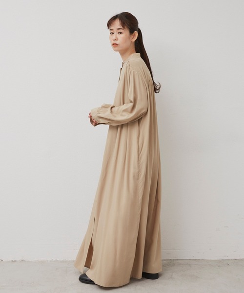 Libra Cue(リブラ キュー)の「2020AW / バンドカラーロングスリーブシャツワンピース(ワンピース・レディース・ブラック/ベージュ/ネイビー・FREE)」の18枚目の写真