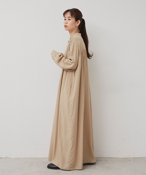 Libra Cue(リブラ キュー)の「2020AW / バンドカラーロングスリーブシャツワンピース(ワンピース・レディース・ブラック/ベージュ/ネイビー・FREE)」の22枚目の写真