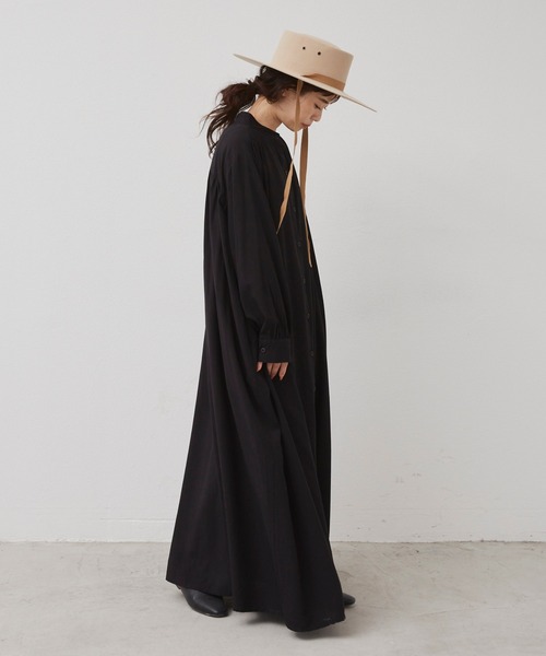 Libra Cue(リブラ キュー)の「2020AW / バンドカラーロングスリーブシャツワンピース(ワンピース・レディース・ブラック/ベージュ/ネイビー・FREE)」の20枚目の写真
