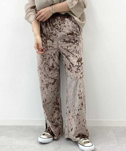 apres jour mignon(アプレジュールミニョン)の「クラッシュベロアパンツ【ZOZOTOWN限定アイテム】(その他パンツ・レディース・ダークブラウン/ライトベージュ/パープル/ブルー系その他/モカ/ブラック・フリー)」の21枚目の写真