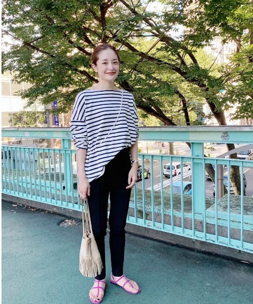 SHENERY(シーナリー)の「パールロングネックレス(チョーカー・レディース・ホワイト・FREE)」の21枚目の写真