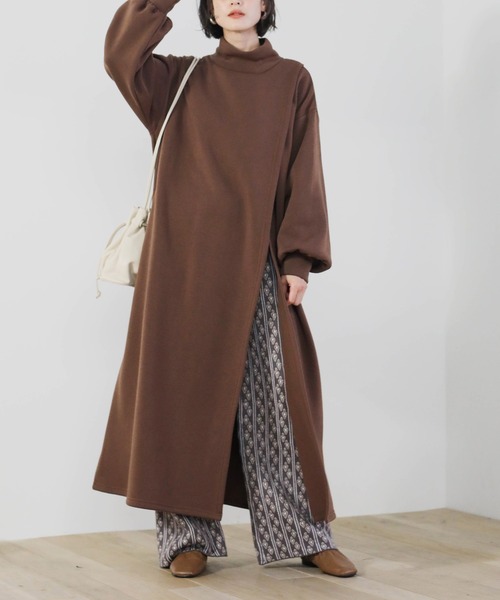 ハイネックスリットデザインワンピース（ワンピース）｜select MOCA