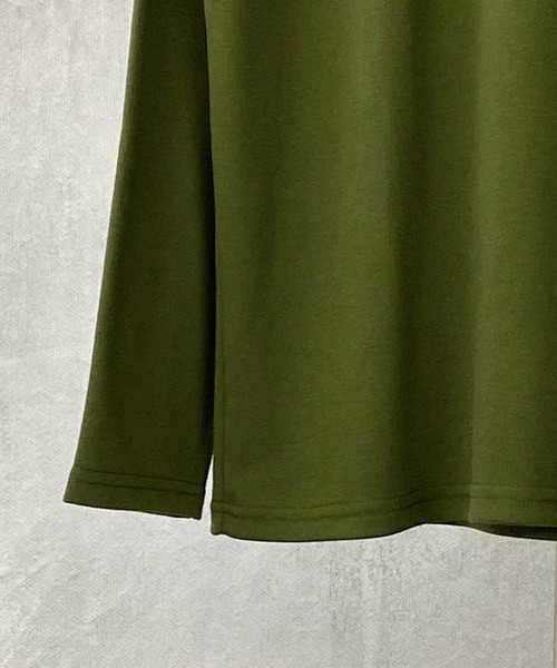 Beno（ビーノ）の「T/Cポンチ ワイドシルエット ロングスリーブ Tシャツ（Tシャツ/カットソー・メンズ・オフホワイト/ブラック/ダークグレー/グレイッシュベージュ/サンドベージュ/ダークブラウン/ダークグリーン/ネイビー・M/L）」の11枚目の写真