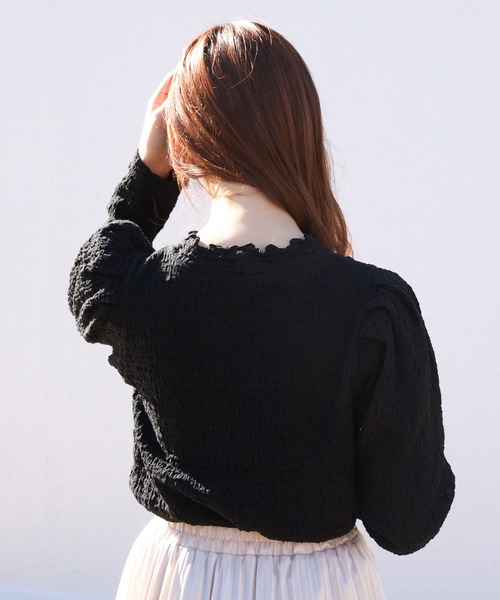 one after another NICE CLAUP(ワンアフターアナザーナイスクラップ)の「ぷくぷくプチハイネックトップス(Tシャツ/カットソー・レディース・ブラック/オフホワイト/イエロー/アイボリー・FREE)」の17枚目の写真