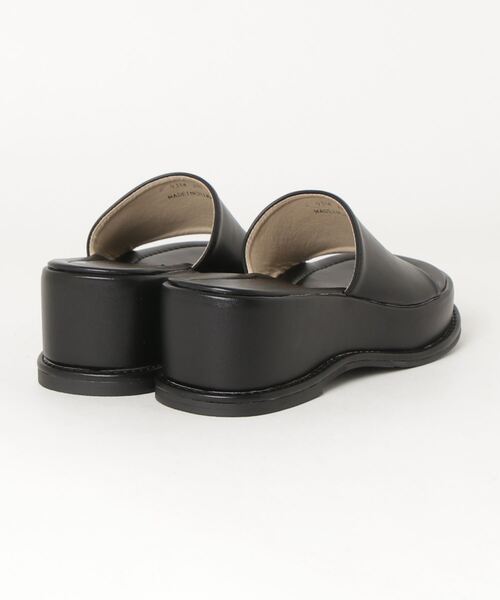 WC（ダブル シー）の「厚底デザインサンダル（サンダル・レディース・ブラック/グリーン・MEDIUM/SMALL）」の3枚目の写真