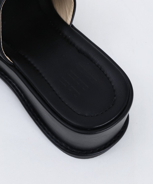 WC（ダブル シー）の「厚底デザインサンダル（サンダル・レディース・ブラック/グリーン・MEDIUM/SMALL）」の14枚目の写真