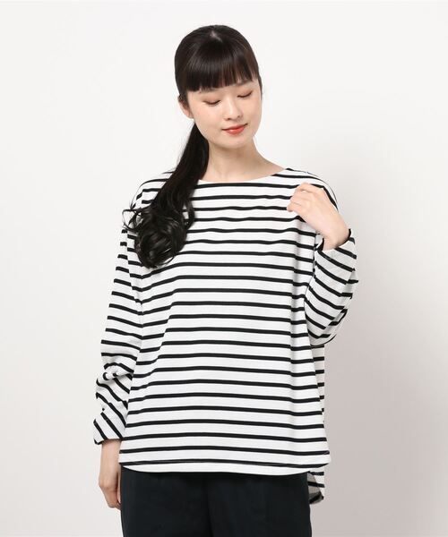 KOBE LETTUCE（コウベレタス）の「無地・ボーダー柄変形スウェットカットソー（スウェット・レディース・オフホワイト/ブラック/ネイビー/グレイッシュベージュ/ホワイト×ブラック/イエロー・FREE）」の21枚目の写真