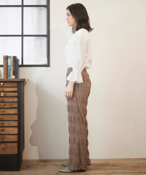 MATCH&more（マッチアンドモア）の「マジョリカプリーツパンツ（その他パンツ・レディース・オフホワイト/ブラウン/ブラック・FREE）」の22枚目の写真