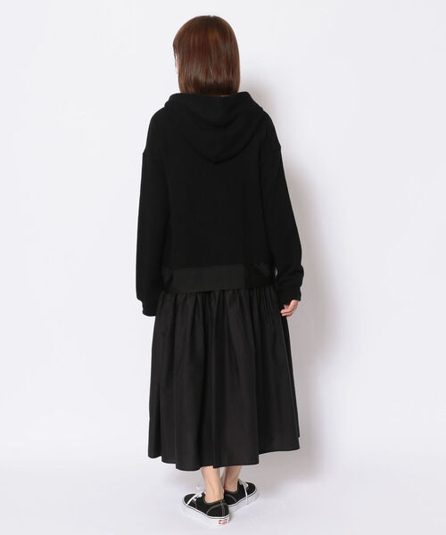REKISAMI（レキサミ）の「REKISAMI（レキサミ）パーカーワンピース（ワンピース・レディース・ブラック・1）」の7枚目の写真