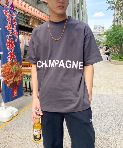 SPINNS（スピンズ）の「【ゆったりシルエット】CHAMPAGNEロゴ半袖Tシャツ（Tシャツ/カットソー・メンズ・ホワイト/ブラック・ONESIZE）」の3枚目の写真