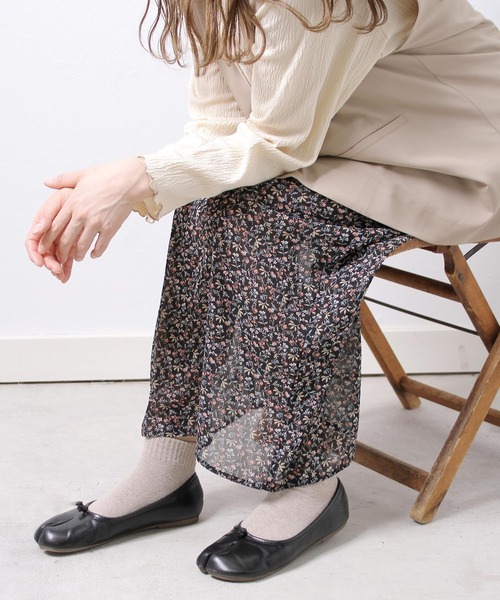 Crisp（クリスプ）の「フラワーシフォンペンシルスカート（スカート・レディース・ブラック/ブルー/アイボリー・FREE）」の21枚目の写真