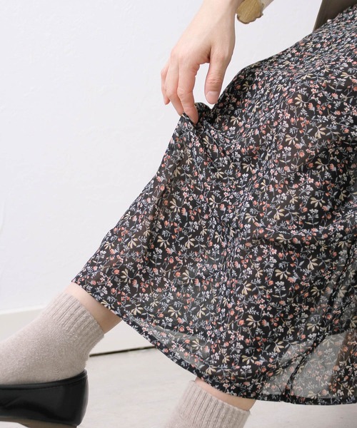Crisp（クリスプ）の「フラワーシフォンペンシルスカート（スカート・レディース・ブラック/ブルー/アイボリー・FREE）」の19枚目の写真