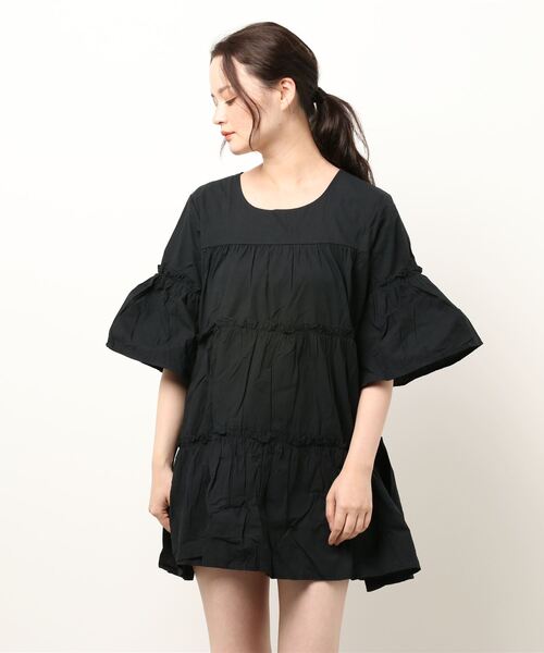 MAISON DE THERESE(メゾン ド テレーズ)の「ボリュームスリーブワンピース(ワンピース・レディース・ホワイト/ブラック・XL/M/L)」の2枚目の写真