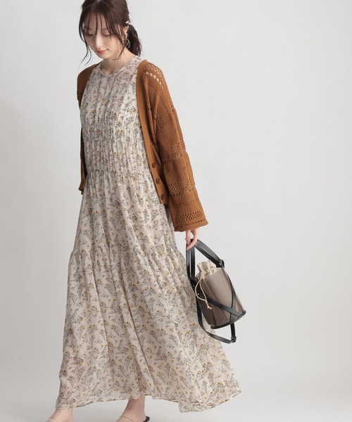 Andemiu（アンデミュウ）の「フラワーパターンワンピース951771（ワンピース・レディース・オフホワイト/ブラック・FREE）」の6枚目の写真