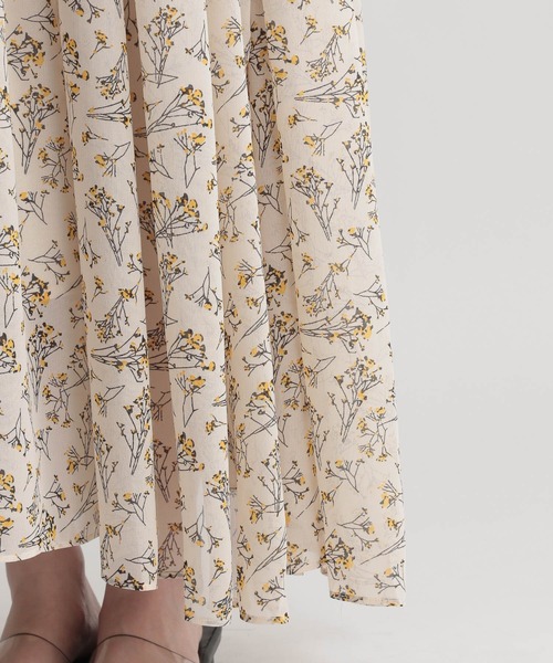 Andemiu（アンデミュウ）の「フラワーパターンワンピース951771（ワンピース・レディース・オフホワイト/ブラック・FREE）」の20枚目の写真