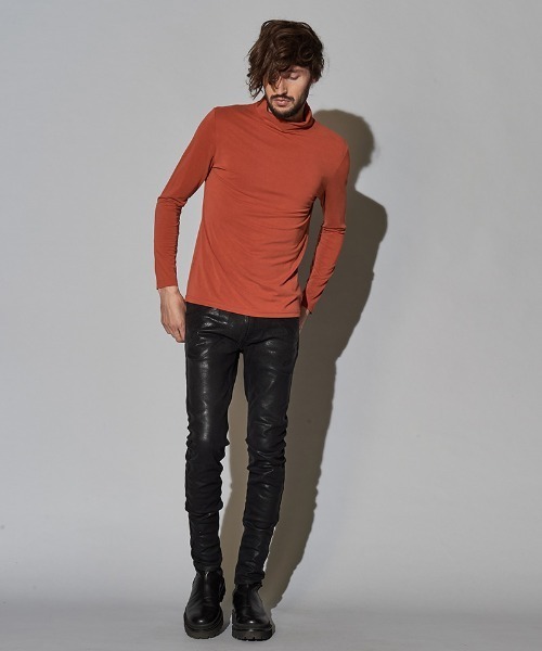 NO ID.(ノーアイディ)の「mlt3461-タートルネックロンT(Tシャツ/カットソー・メンズ・グリーン/オレンジ/グレー/ブラック・1/2)」の9枚目の写真
