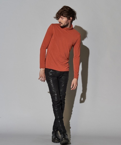 NO ID.(ノーアイディ)の「mlt3461-タートルネックロンT(Tシャツ/カットソー・メンズ・グリーン/オレンジ/グレー/ブラック・1/2)」の10枚目の写真