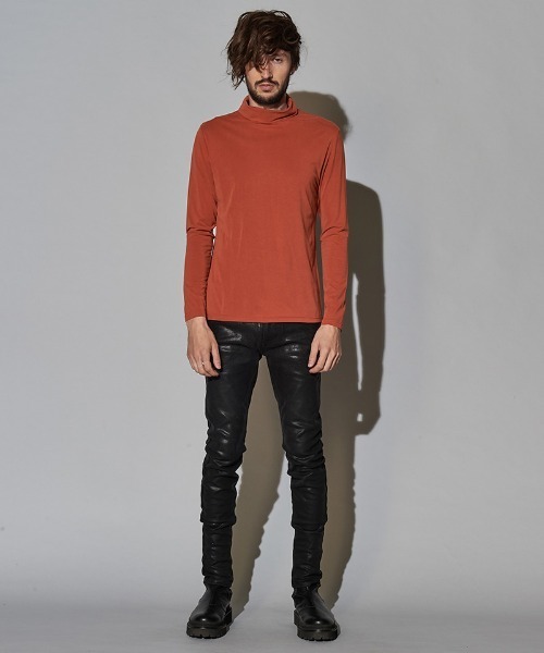 NO ID.(ノーアイディ)の「mlt3461-タートルネックロンT(Tシャツ/カットソー・メンズ・グリーン/オレンジ/グレー/ブラック・1/2)」の11枚目の写真