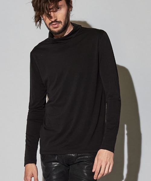 NO ID.(ノーアイディ)の「mlt3461-タートルネックロンT(Tシャツ/カットソー・メンズ・グリーン/オレンジ/グレー/ブラック・1/2)」の20枚目の写真