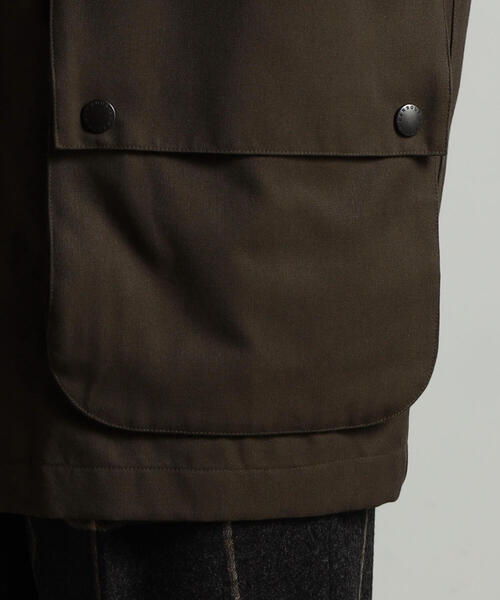 TOMORROWLAND （トゥモローランド）の「【別注】Barbour×TOMORROWLAND OVERSIZED HIKING ウールコットンツイル フーデッドコート（マウンテンパーカー・メンズ・グリーン・40/38/36/34）」の12枚目の写真