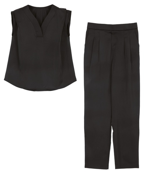 titivate（ティティベイト）の「ﾃﾞｻﾞｲﾝVﾈｯｸﾘﾗｯｸｽｾｯﾄｱｯﾌﾟ（セットアップ・レディース・ブラック/ライトグリーン/ライトブラウン・S/M/L）」の2枚目の写真