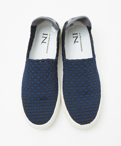 alfredoBANNISTER（アルフレッドバニスター）の「【一部店舗＋WEB限定】サイドマッケイ ゴムメッシュ スリッポン（スリッポン・メンズ・ホワイト/ライトグレー/グレー/ネイビー・44/40/41/42/43）」の4枚目の写真